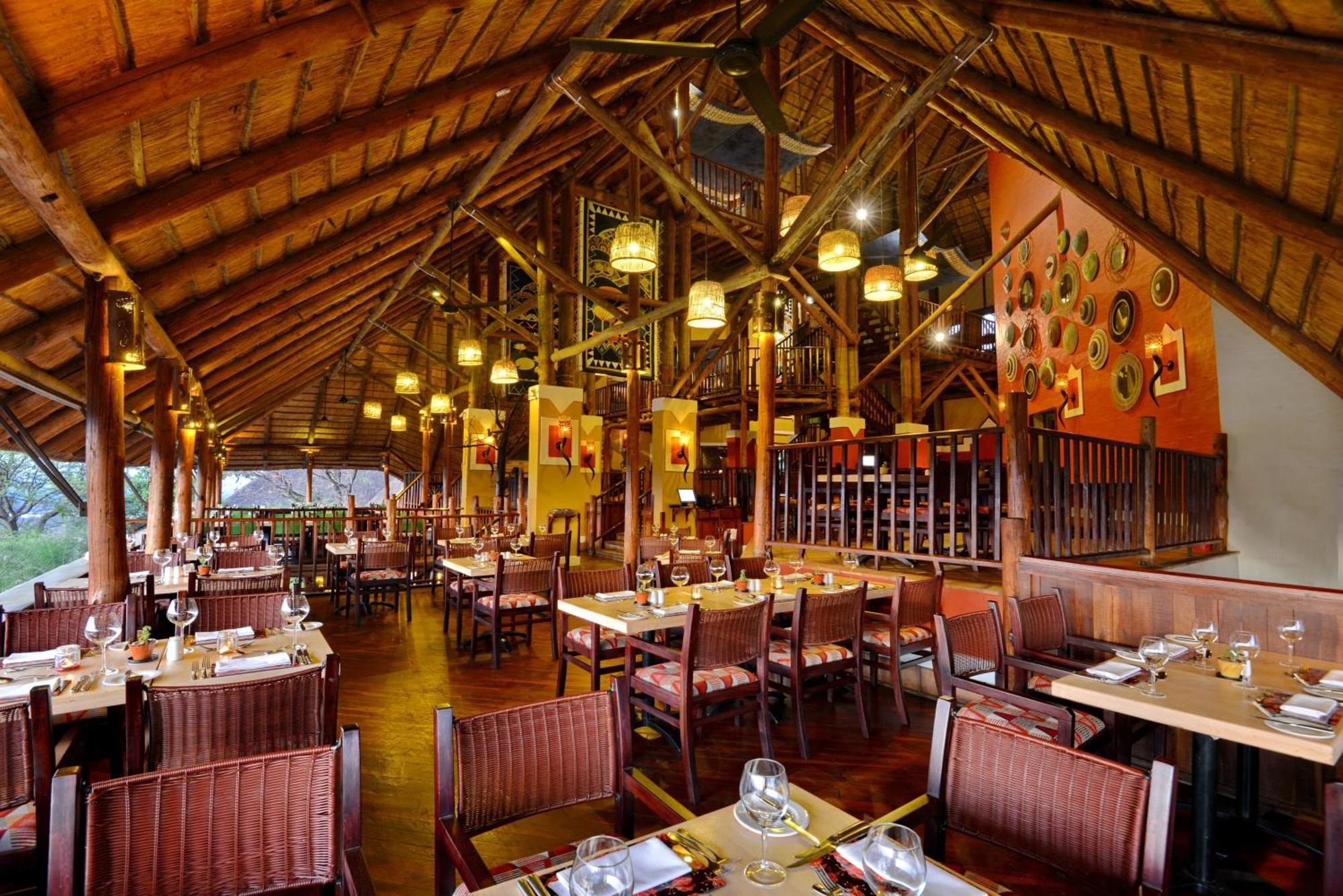 Hotel Safari 5*