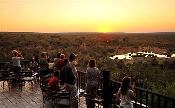 Safari Hotel