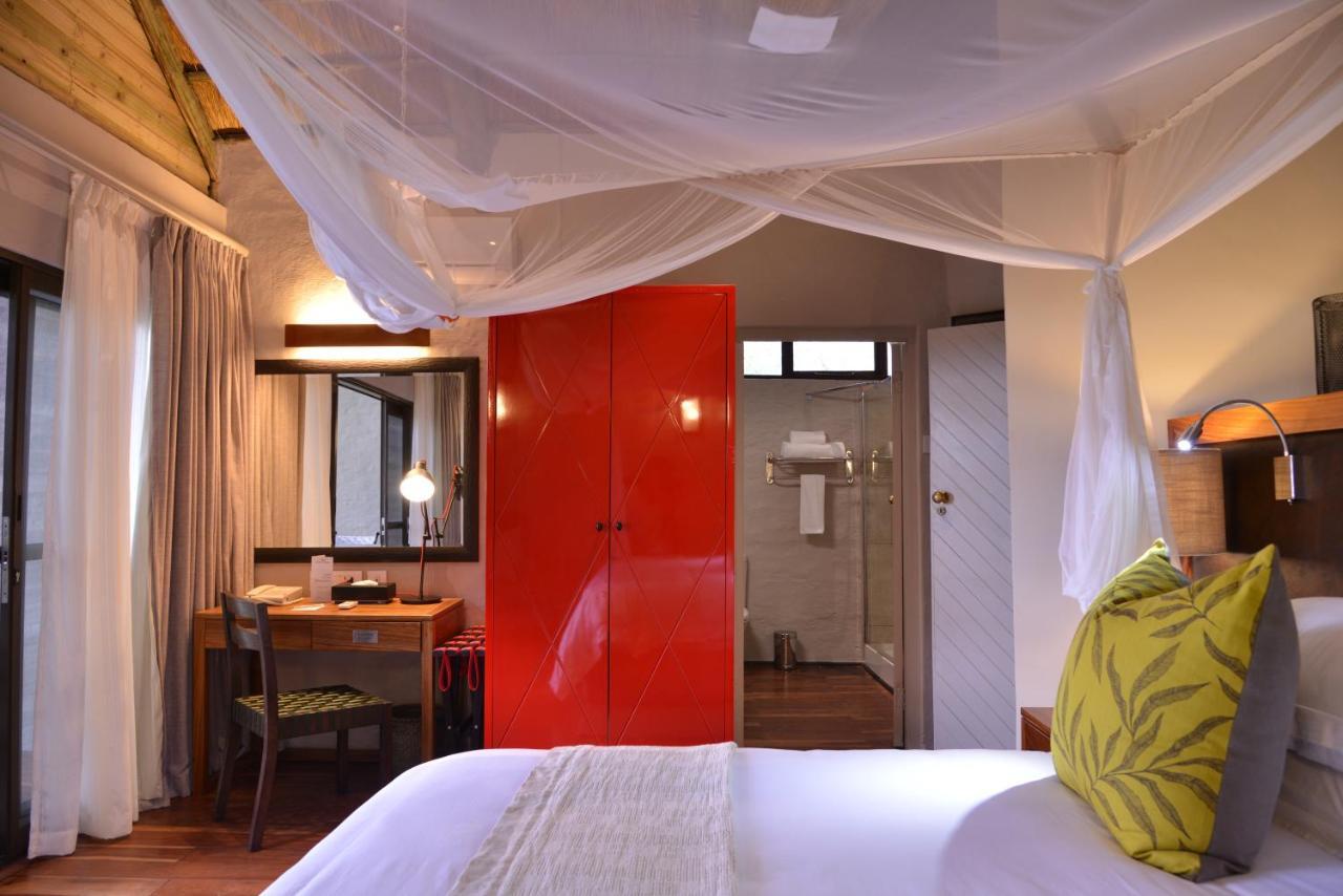 Hotel Safari Victoria Falls